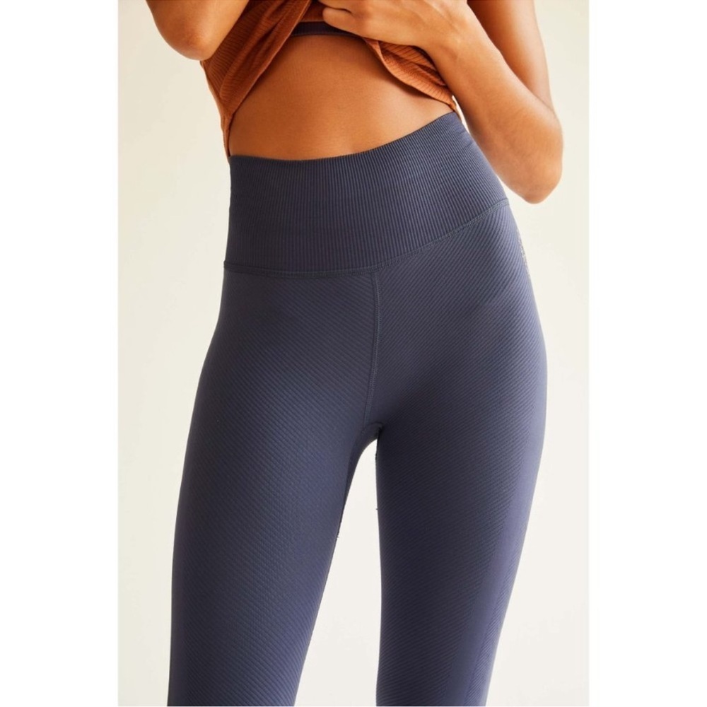 FREE PEOPLE FP Movement High-Rise Free Throw Leggings Size S NWT - Picture 8 of 16